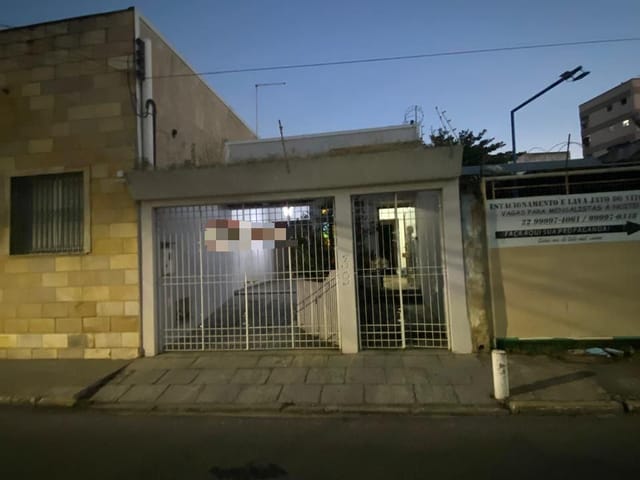 Casa à venda ou para alugar, no bairro Centro em Campos dos Goytacazes
