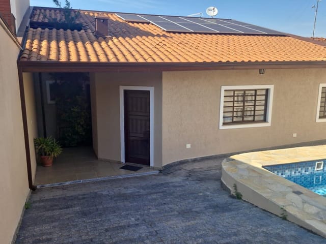 Casa com 300m² 3 quartos e 2 banheiros, à venda, no bairro Jardim Campos Elíseos em Campinas