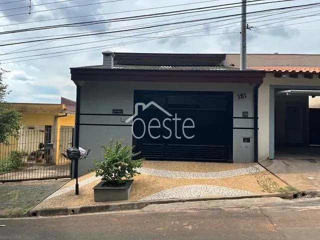 Casa com 150m² 3 quartos e 2 banheiros, à venda ou para alugar, no bairro Vila Bertini em Americana