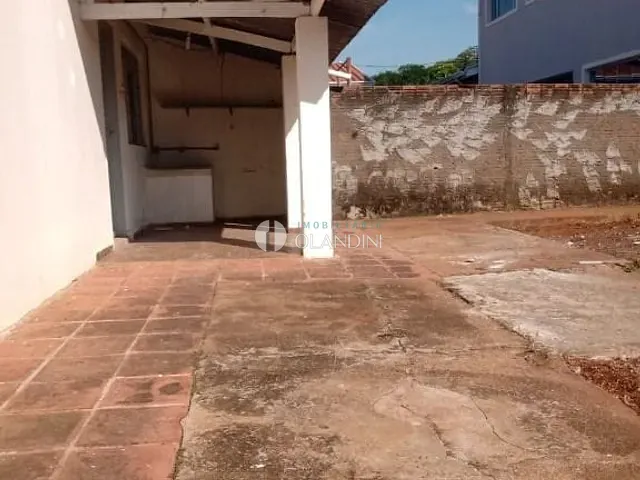 Casa com 300m² 3 quartos e 1 banheiro, à venda, no bairro Jardim Ricardo Duzzi em Artur Nogueira