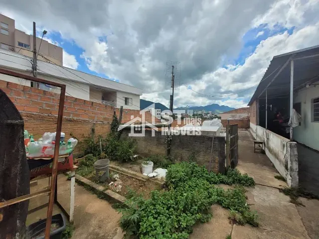 Casa com 320m² 3 quartos e 2 banheiros, à venda, no bairro Jardim Nova Andradas em Andradas