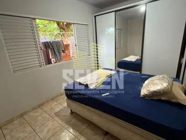 Casa com 300m² 3 quartos e 2 banheiros, para alugar, no bairro Parque Santa Terezinha em Bauru