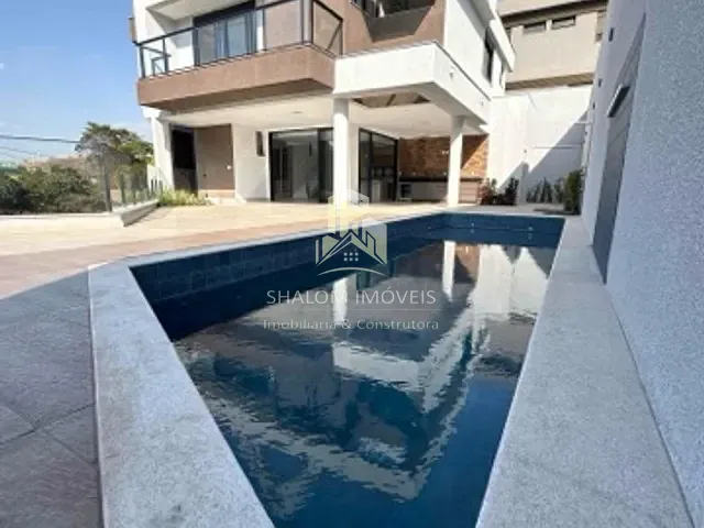 Casa 4 quartos e 6 banheiros, à venda, no bairro Portal do Sol em Contagem