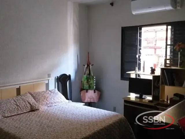 Casa 2 quartos e 1 banheiro, à venda, no bairro Parque Residencial Klavin em Nova Odessa