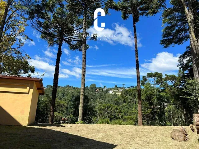 Casa com 1200m² 4 quartos e 4 banheiros, à venda, no bairro VILA CAPIVARI em Campos do Jordão