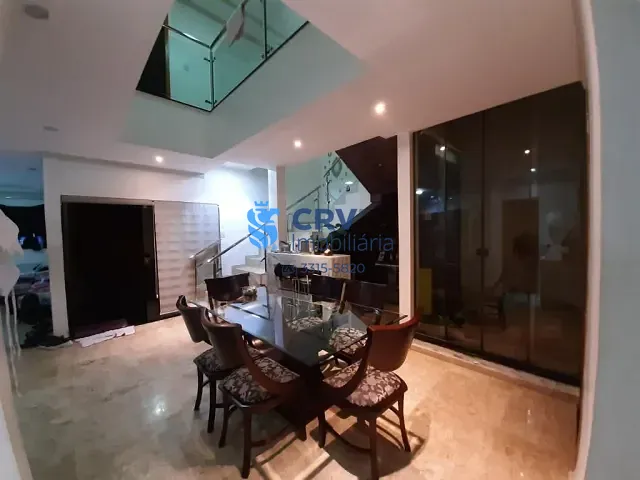 Casa com 250m² 4 quartos e 3 banheiros, à venda, no bairro Jardim Planalto em Londrina