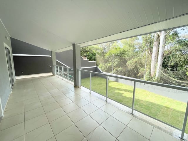 Casa com 304m² 4 quartos e 5 banheiros, à venda ou para alugar, no bairro Urbanova em São José dos Campos