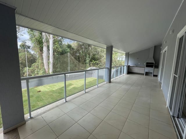 Casa com 304m² 4 quartos e 5 banheiros, à venda ou para alugar, no bairro Urbanova em São José dos Campos