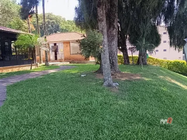 Casa com 7830m², à venda, no bairro Valparaíso em Petrópolis