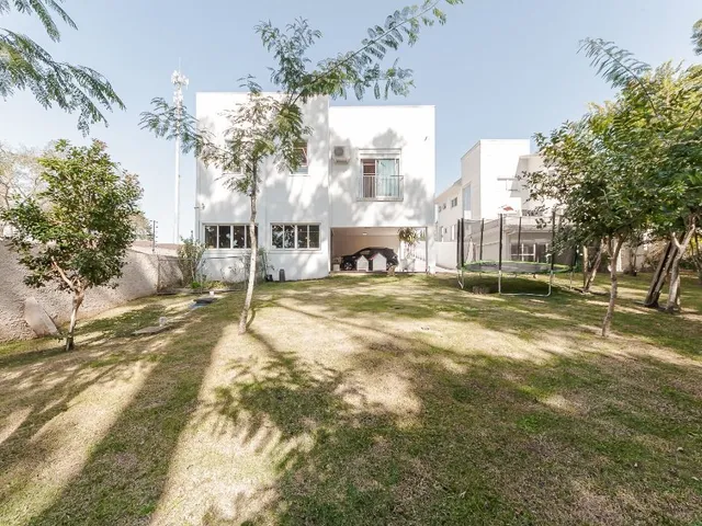 Casa com 759m² 5 quartos e 6 banheiros, à venda, no bairro Santa Felicidade em Curitiba