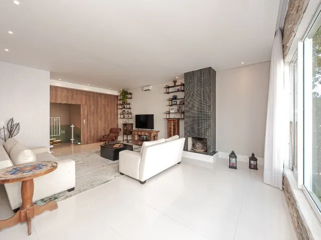 Casa com 759m² 5 quartos e 6 banheiros, à venda, no bairro Santa Felicidade em Curitiba
