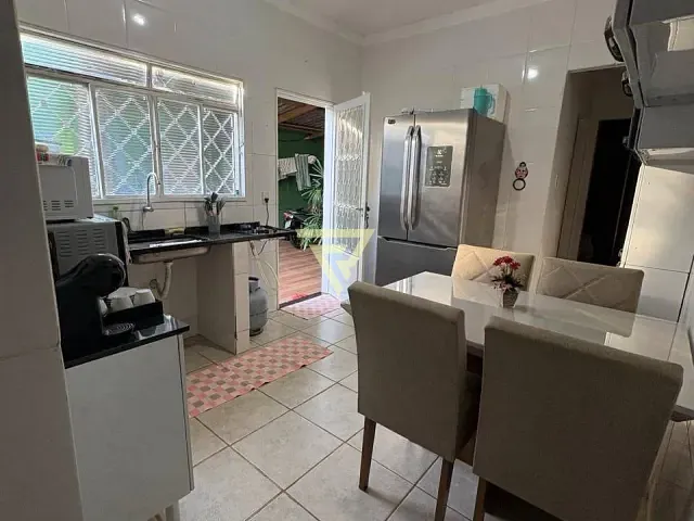 Casa com 375m² 7 quartos e 5 banheiros, à venda, no bairro Parque Residencial Cândido Portinari em Ribeirão Preto