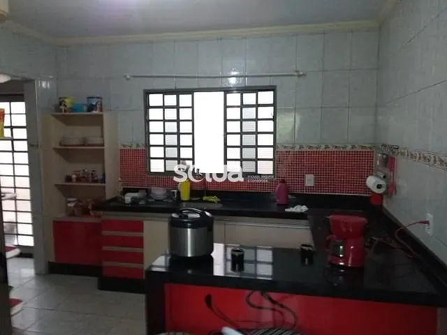 Casa com 250m² 3 quartos e 1 banheiro, à venda, no bairro Parque Bandeirantes I (Nova Veneza) em Sumaré