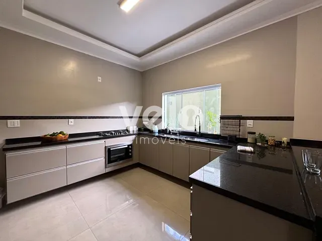 Casa 4 quartos e 4 banheiros, à venda, no bairro Quiririm em Taubaté