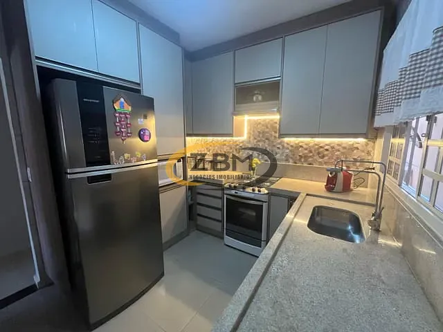 Casa 3 quartos e 3 banheiros, à venda, no bairro Conjunto Habitacional Santiago II em Londrina