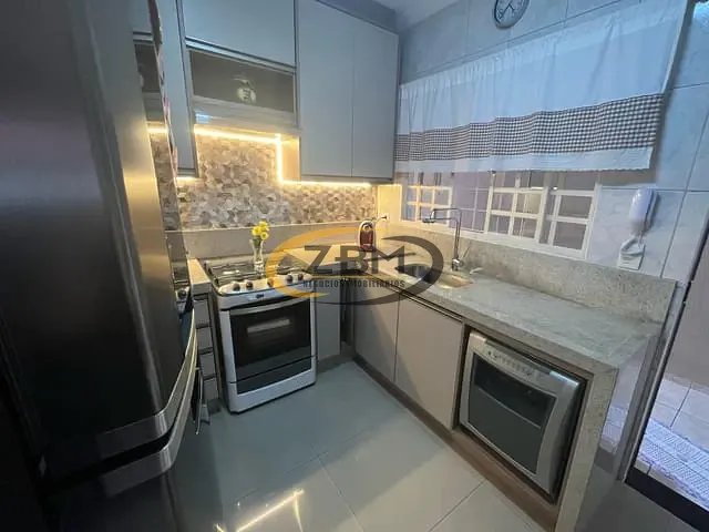 Casa 3 quartos e 3 banheiros, à venda, no bairro Conjunto Habitacional Santiago II em Londrina