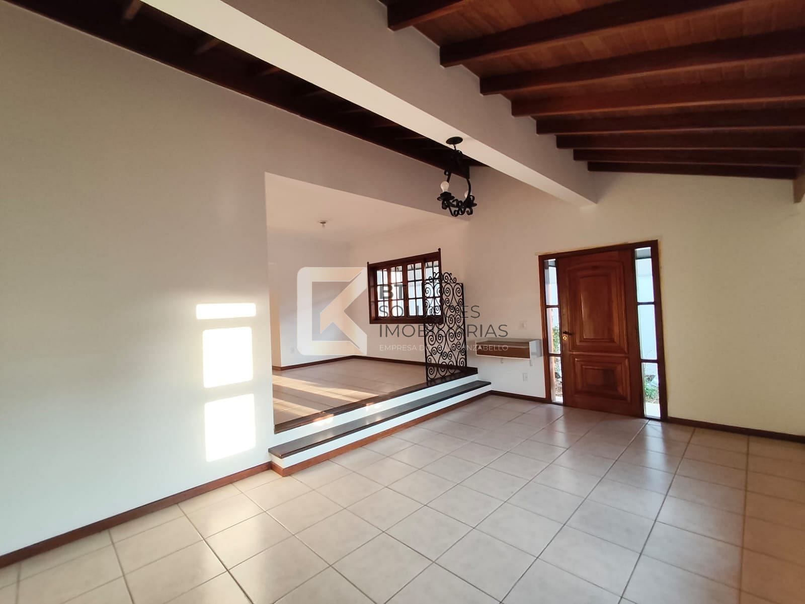 Casa à venda e aluguel com 4 quartos, 180m² - Foto 2
