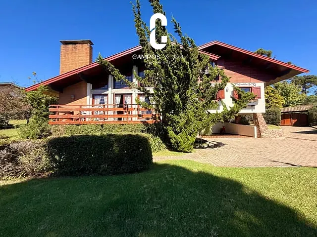 Casa com 1800m² 4 quartos e 5 banheiros, à venda, no bairro Alto da Boa Vista em Campos do Jordão