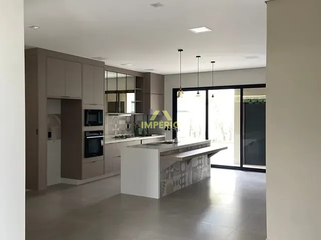 Casa com 468m² 3 quartos e 4 banheiros, à venda, no bairro Portal dos Bandeirantes Salto em Salto