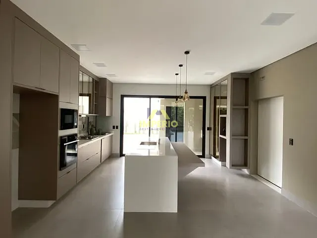 Casa com 468m² 3 quartos e 4 banheiros, à venda, no bairro Portal dos Bandeirantes Salto em Salto
