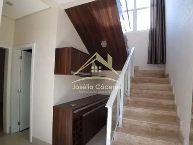 Casa com 452m² 4 quartos e 5 banheiros, à venda, no bairro Condomínio Florais Cuiabá Residencial em Cuiabá
