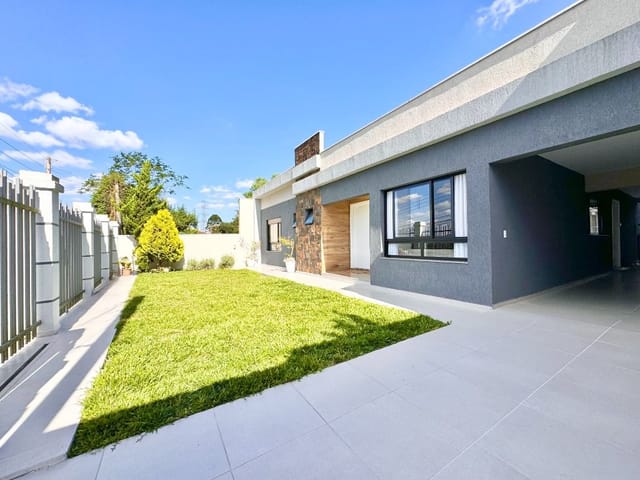 Casa com 450m² 3 quartos e 4 banheiros, à venda, no bairro Santa Felicidade em Curitiba