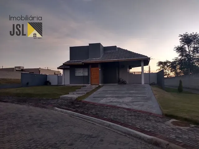 Casa com 560m² 3 quartos e 3 banheiros, à venda, no bairro Guamirim em Caçapava