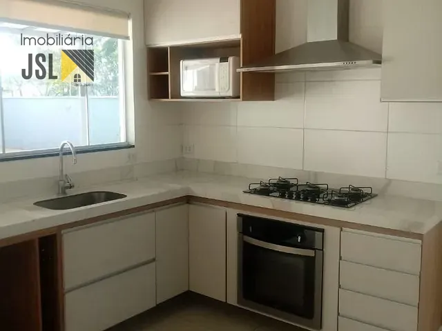 Casa com 560m² 3 quartos e 3 banheiros, à venda, no bairro Guamirim em Caçapava
