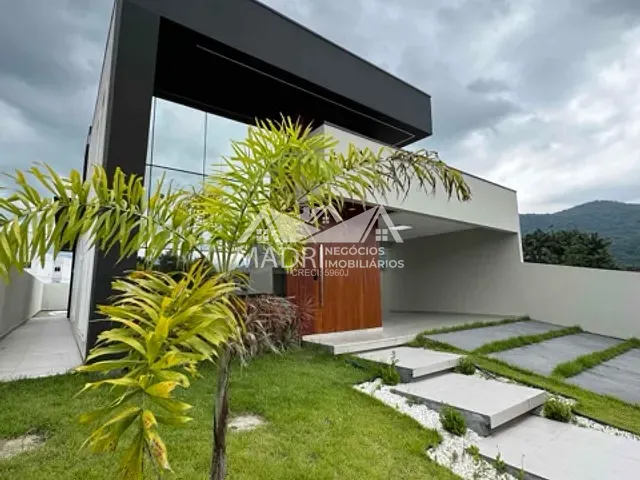 Casa 3 quartos e 3 banheiros, à venda, no bairro centro em Santo Amaro da Imperatriz