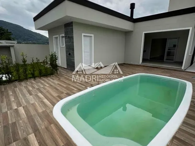 Casa 3 quartos e 3 banheiros, à venda, no bairro centro em Santo Amaro da Imperatriz
