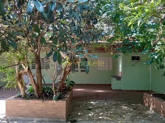 Casa 3 quartos e 2 banheiros, à venda, no bairro Parque São Cristóvão em Taubaté