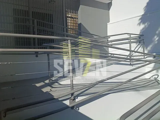 Casa com 325m² 5 quartos e 2 banheiros, para alugar, no bairro Centro em Bauru