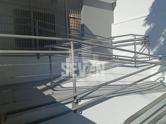 Casa com 325m² 5 quartos e 2 banheiros, para alugar, no bairro Centro em Bauru