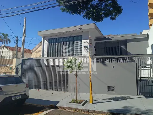 Casa com 325m² 5 quartos e 2 banheiros, para alugar, no bairro Centro em Bauru