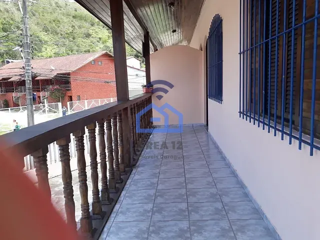 Casa 2 quartos e 1 banheiro, à venda, no bairro prainha em Caraguatatuba