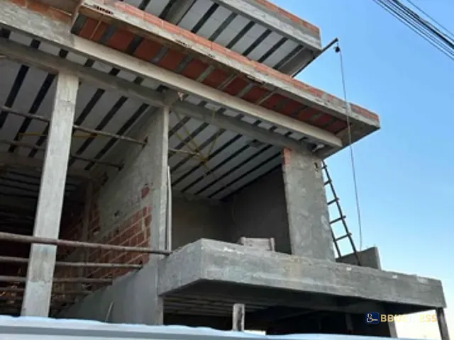 Casa com 200m² 4 quartos e 4 banheiros, à venda, no bairro Parque Tarcisio Miranda em Campos dos Goytacazes