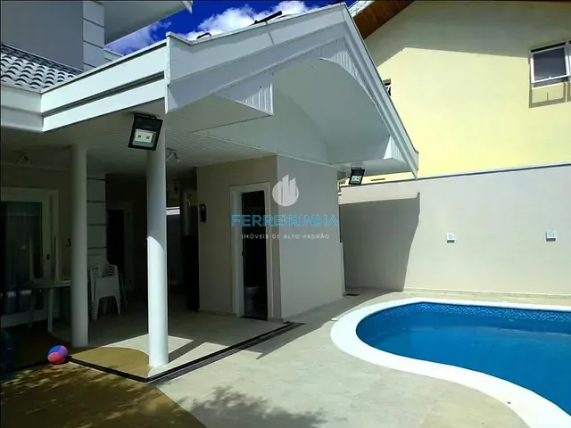 Casa 3 quartos e 4 banheiros, à venda, no bairro Urbanova em São José dos Campos
