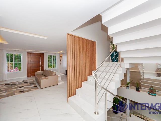 Casa com 225m² 3 quartos e 5 banheiros, à venda, no bairro Santa Felicidade em Curitiba