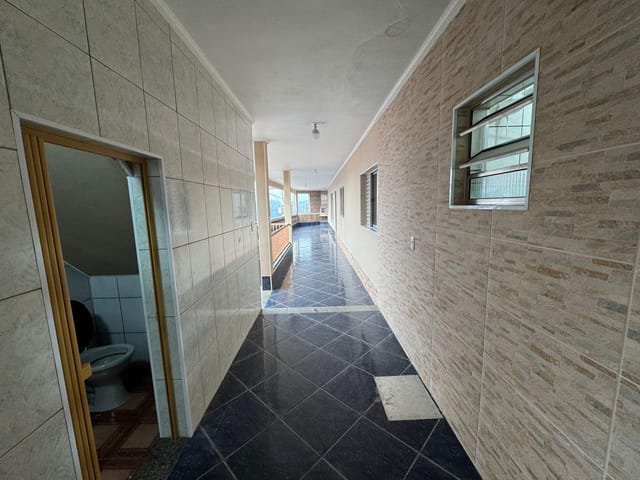 Casa 3 quartos e 4 banheiros, para alugar, no bairro Paraíso (Polvilho) em Cajamar