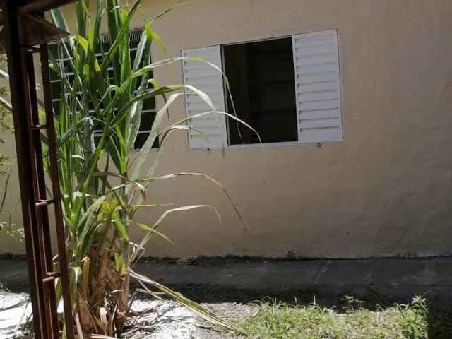Casa com 300m² 2 quartos e 3 banheiros, à venda, no bairro Frei Galvão em Potim