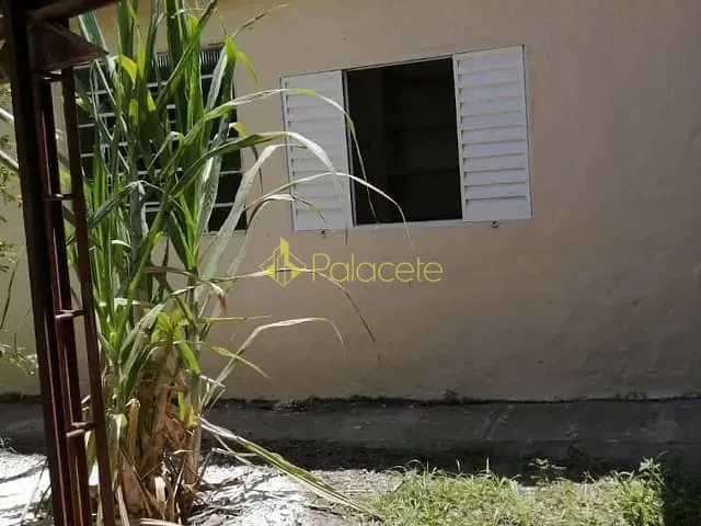 Casa com 300m² 2 quartos e 3 banheiros, à venda, no bairro Frei Galvão em Potim