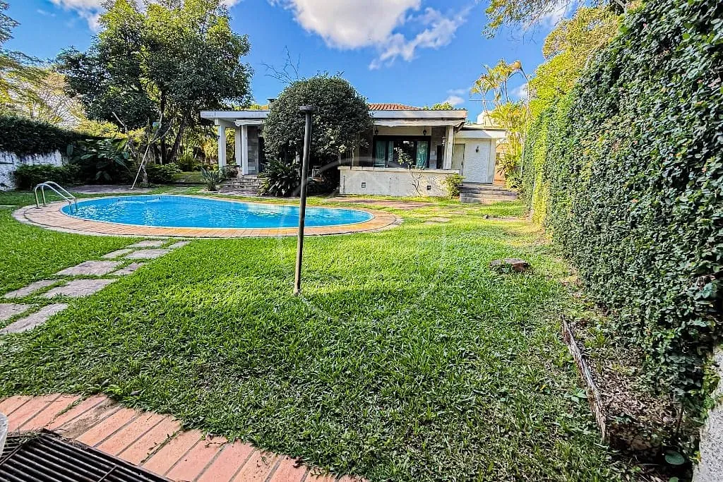 Casa, 3 quartos, 540 m² - Foto 2