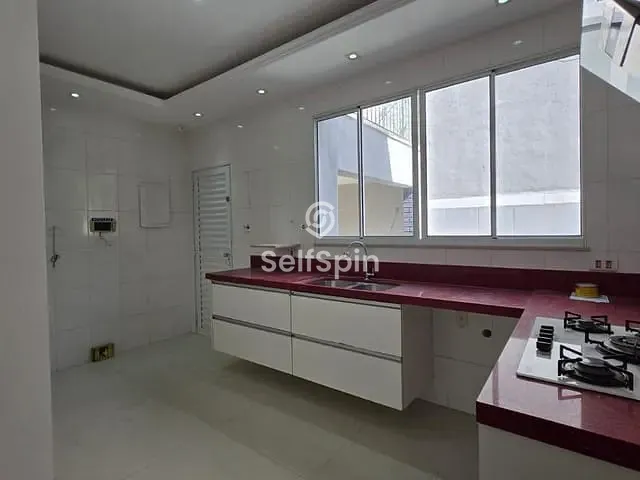 Casa com 280m² 3 quartos e 3 banheiros, para alugar, no bairro Fonseca em Niterói