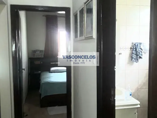 Casa com 270m² 3 quartos e 1 banheiro, à venda, no bairro Jardim Bela Vista em São José dos Campos