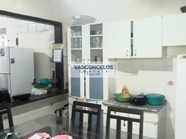 Casa com 270m² 3 quartos e 1 banheiro, à venda, no bairro Jardim Bela Vista em São José dos Campos