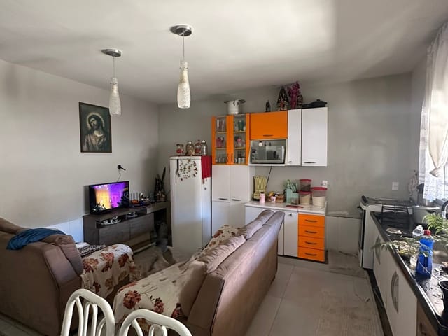 Casa com 300m² 3 quartos e 2 banheiros, à venda, no bairro Centro em Extrema