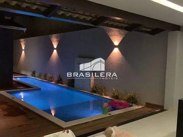 Casa 3 quartos e 3 banheiros, à venda, no bairro Moinho dos Ventos em Goiânia
