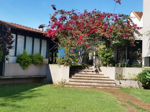 Casa com 1300m² 5 quartos e 6 banheiros, à venda ou para alugar, no bairro Guanabara em Londrina