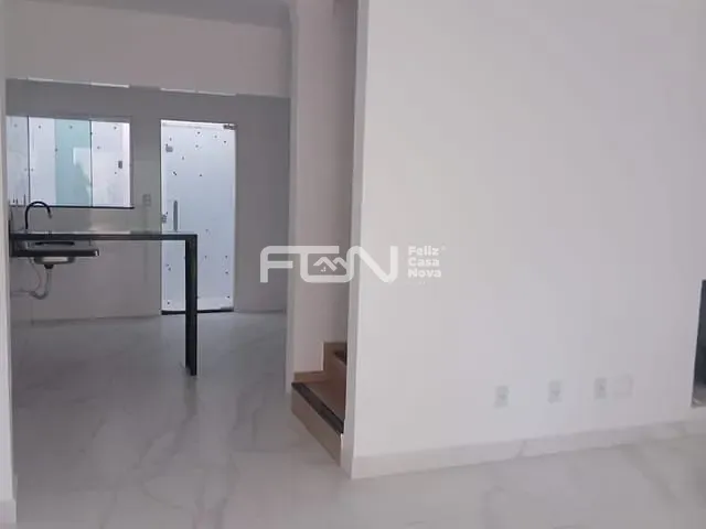 Casa 4 quartos e 3 banheiros, à venda, no bairro Vila Praiana em Lauro de Freitas