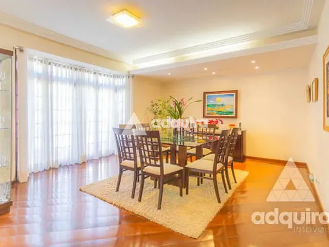 Casa 4 quartos e 5 banheiros, à venda, no bairro Estrela em Ponta Grossa